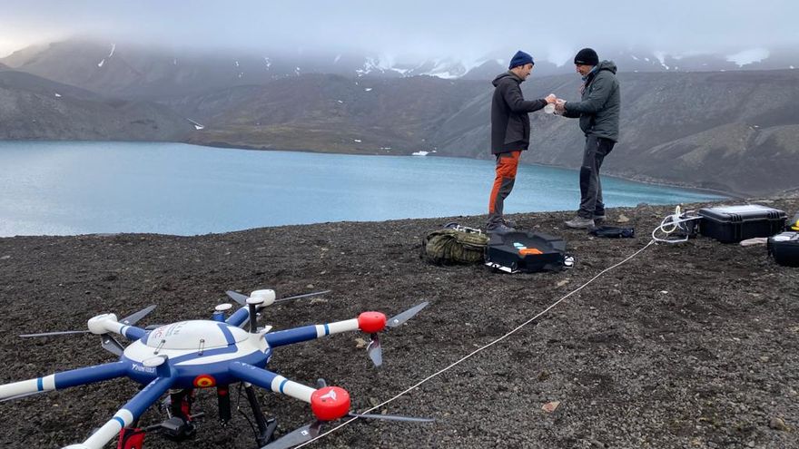 Uso de drones para el muestreo de aguas y para la toma de parámetros desde el aire